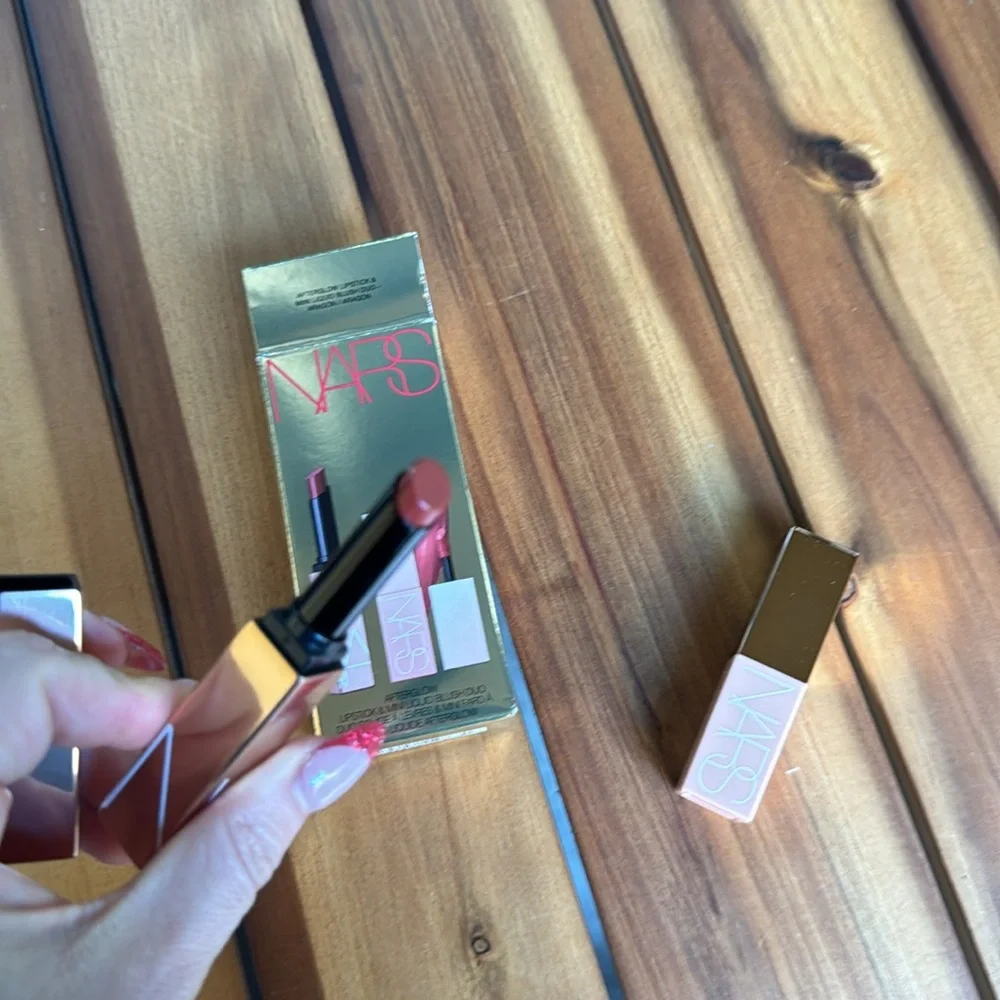 NARS AFTERGLOW DUO